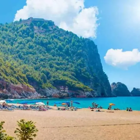 Alyildiz Alanya'da Sik